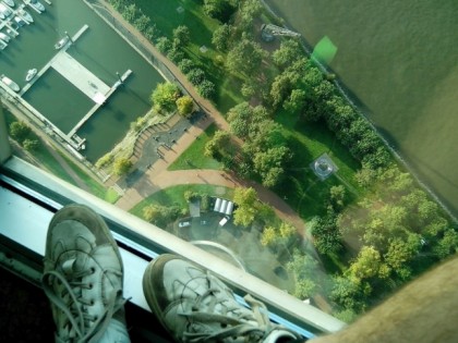 Foto: Rhein Turm D&amp;uuml;sseldorf.  Mit N&amp;uuml;ket &amp;amp;