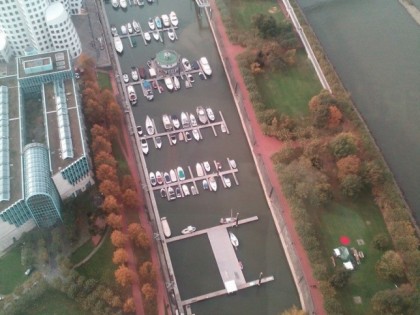 Foto: Rhein Turm Düsseldorf.  Mit Nüket &amp;